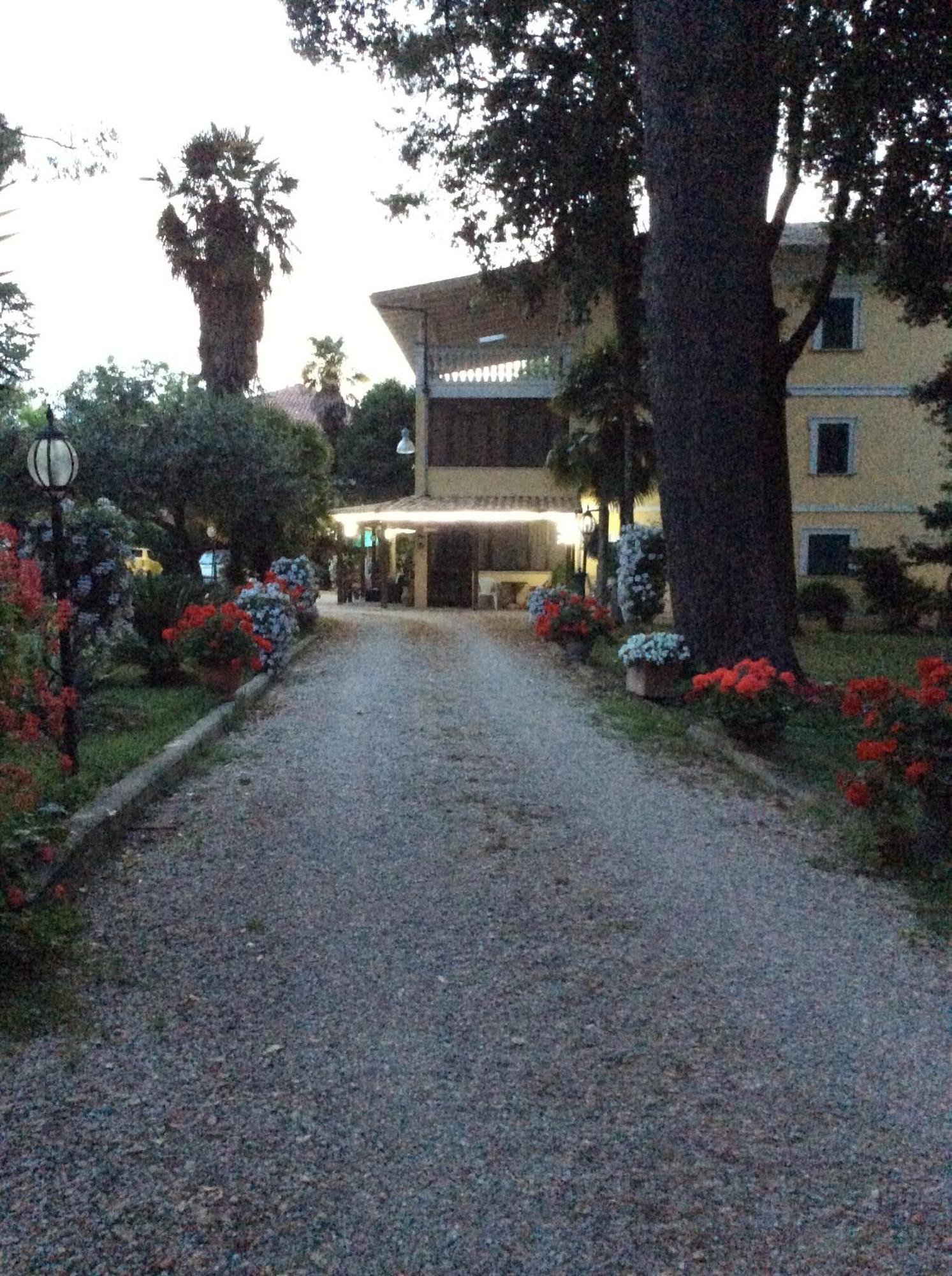 Villa Berghella Монтесильвано Экстерьер фото