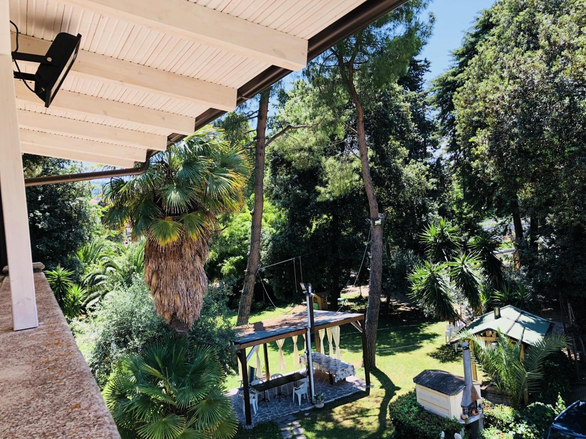 Villa Berghella Монтесильвано Номер фото